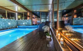 Willa Baciarka-basen, sauny i jacuzzi